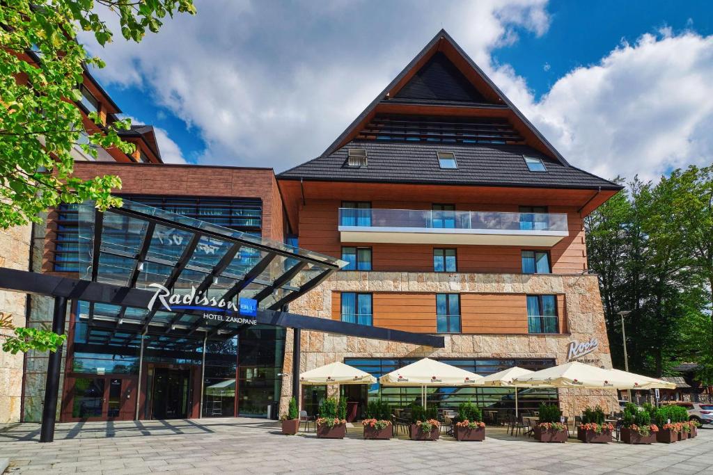 Radisson Blu Hotel & Residences Zakopane — mountain view luxury rooms and spa